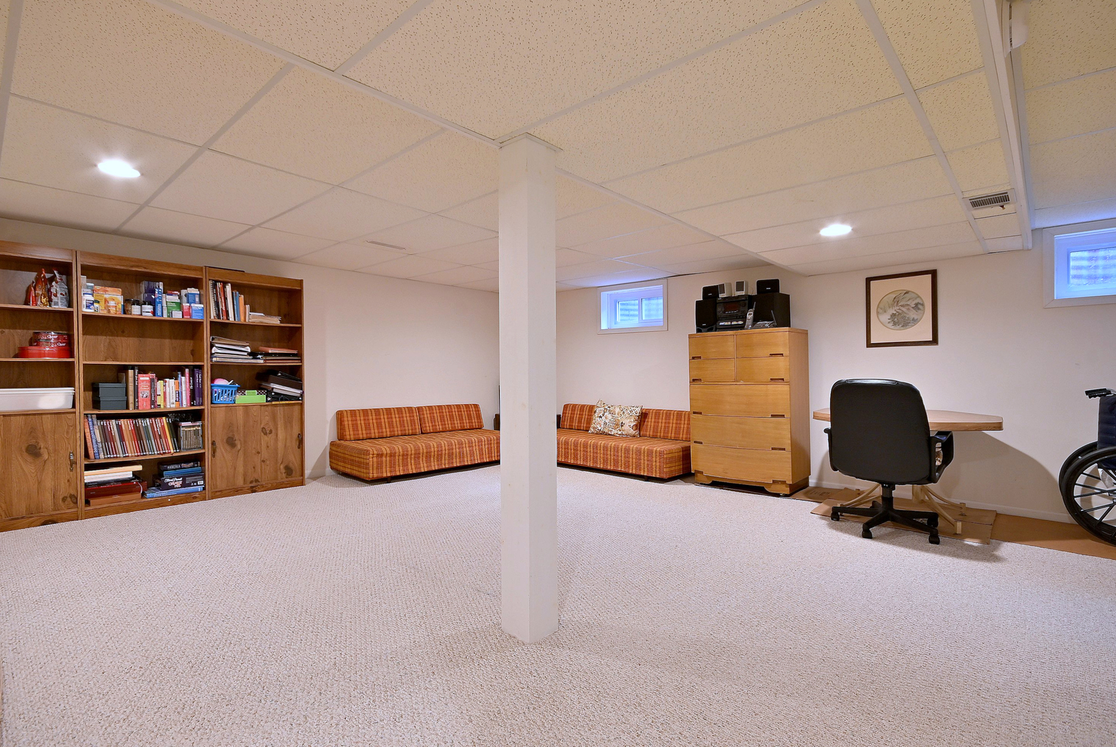 7221 Bayberry Lane, Darien, IL 60561