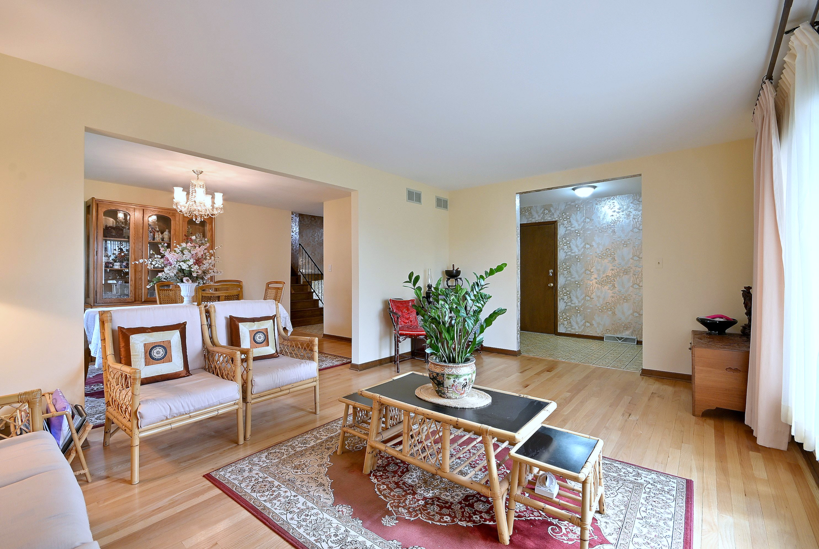 7221 Bayberry Lane, Darien, IL 60561