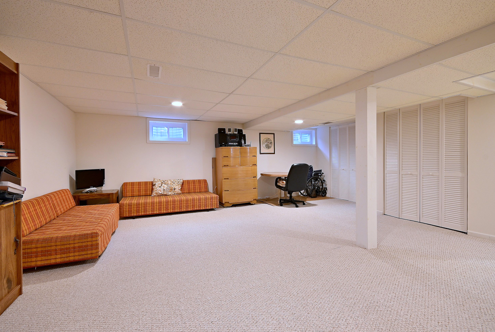 7221 Bayberry Lane, Darien, IL 60561