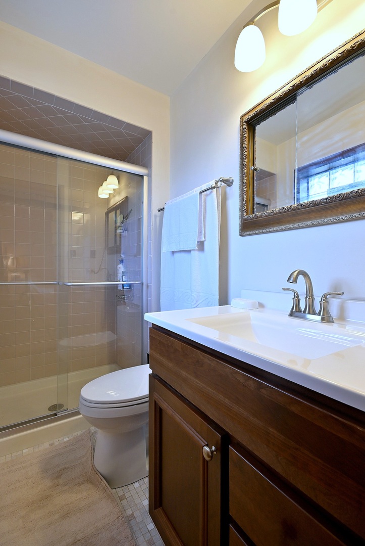 7221 Bayberry Lane, Darien, IL 60561