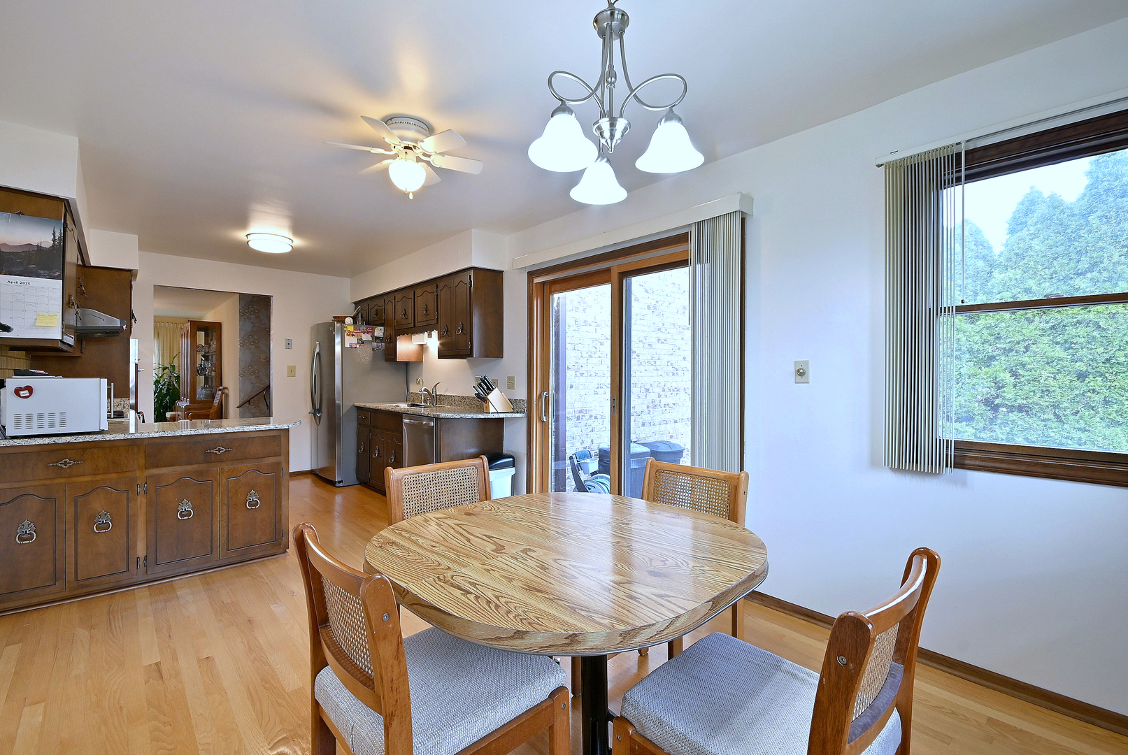 7221 Bayberry Lane, Darien, IL 60561