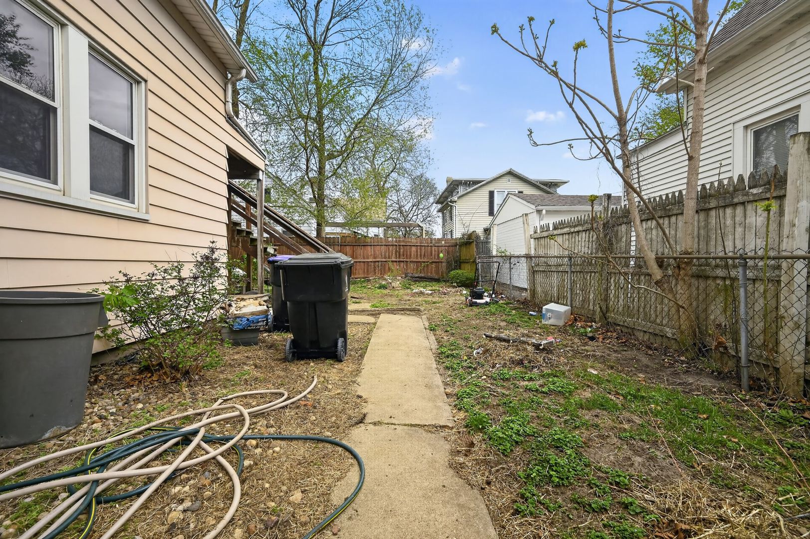 1003 N Lee Street, Bloomington, IL 61701