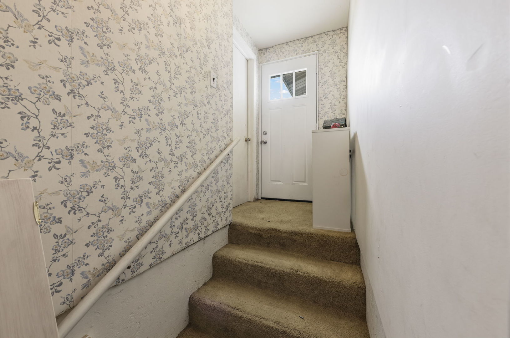 6065 Chase Avenue, Downers Grove, IL 60516