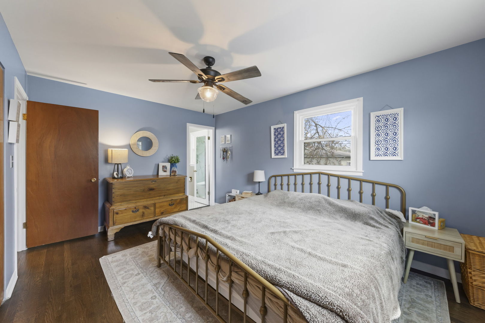 6065 Chase Avenue, Downers Grove, IL 60516