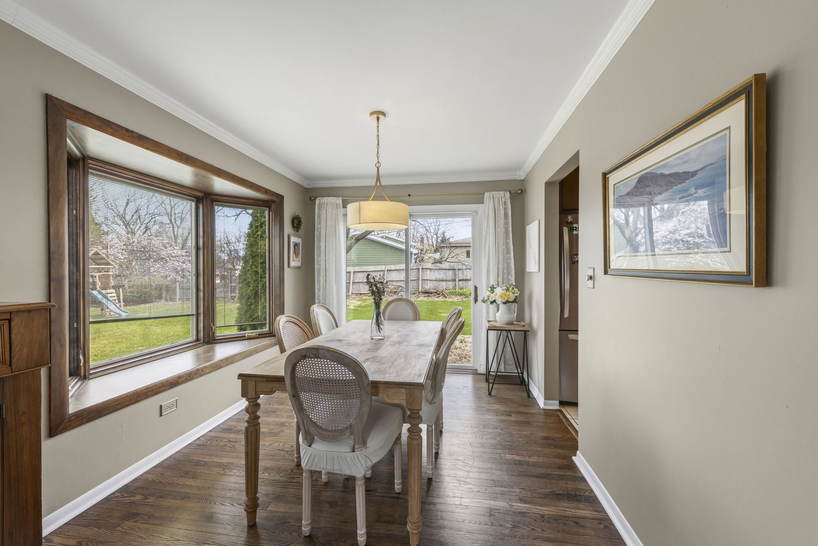 6065 Chase Avenue, Downers Grove, IL 60516