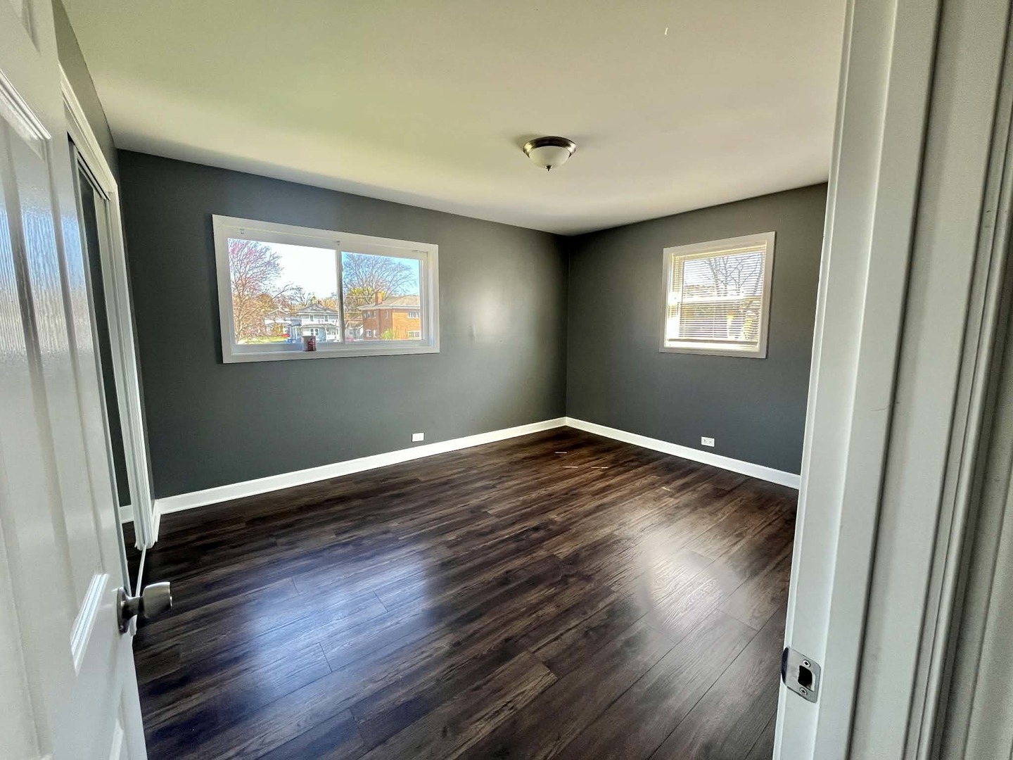 746 Walnut Street #2E, Waukegan, IL 60085