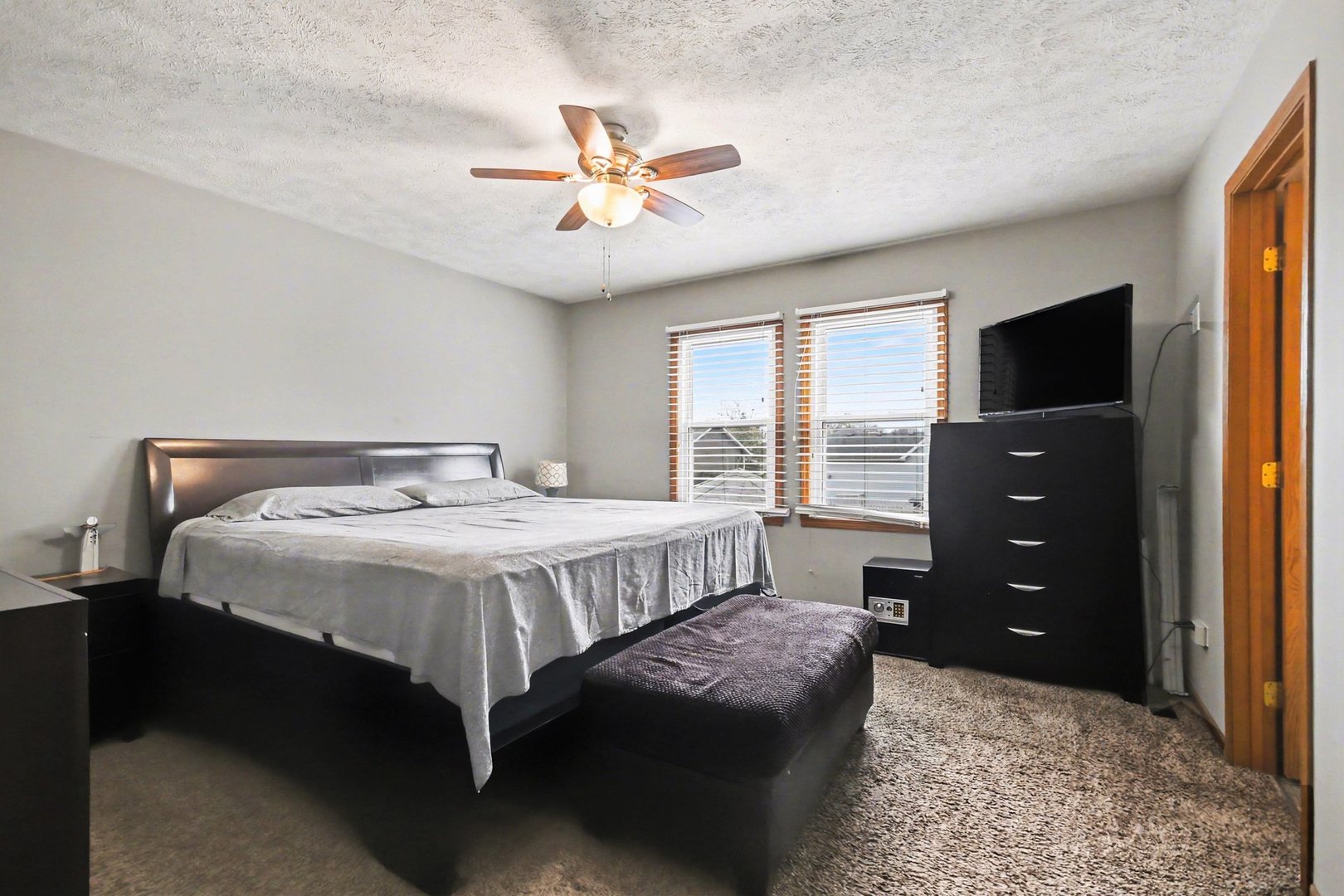 3322 Theodore Street, Joliet, IL 60431