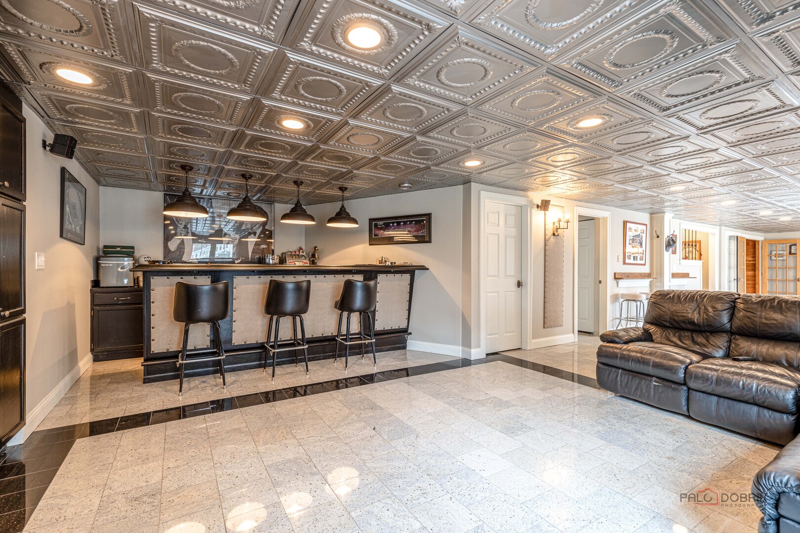 1800 Darnell Street, Libertyville, IL 60048