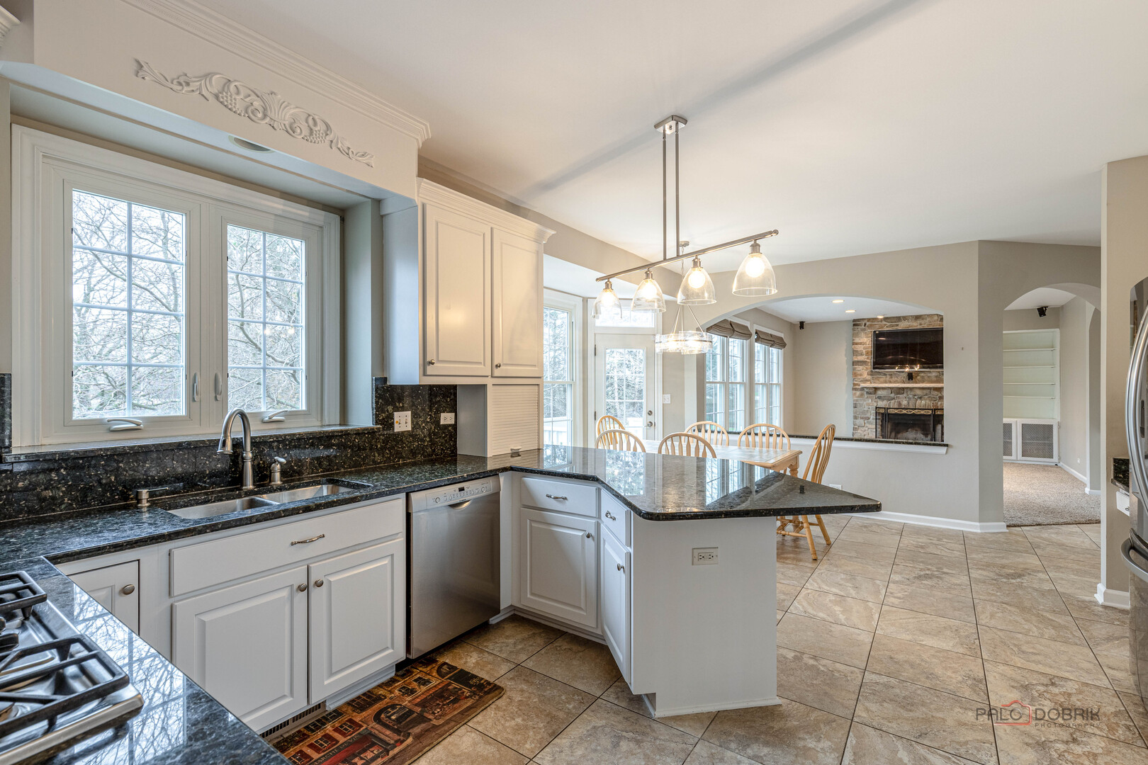 1800 Darnell Street, Libertyville, IL 60048