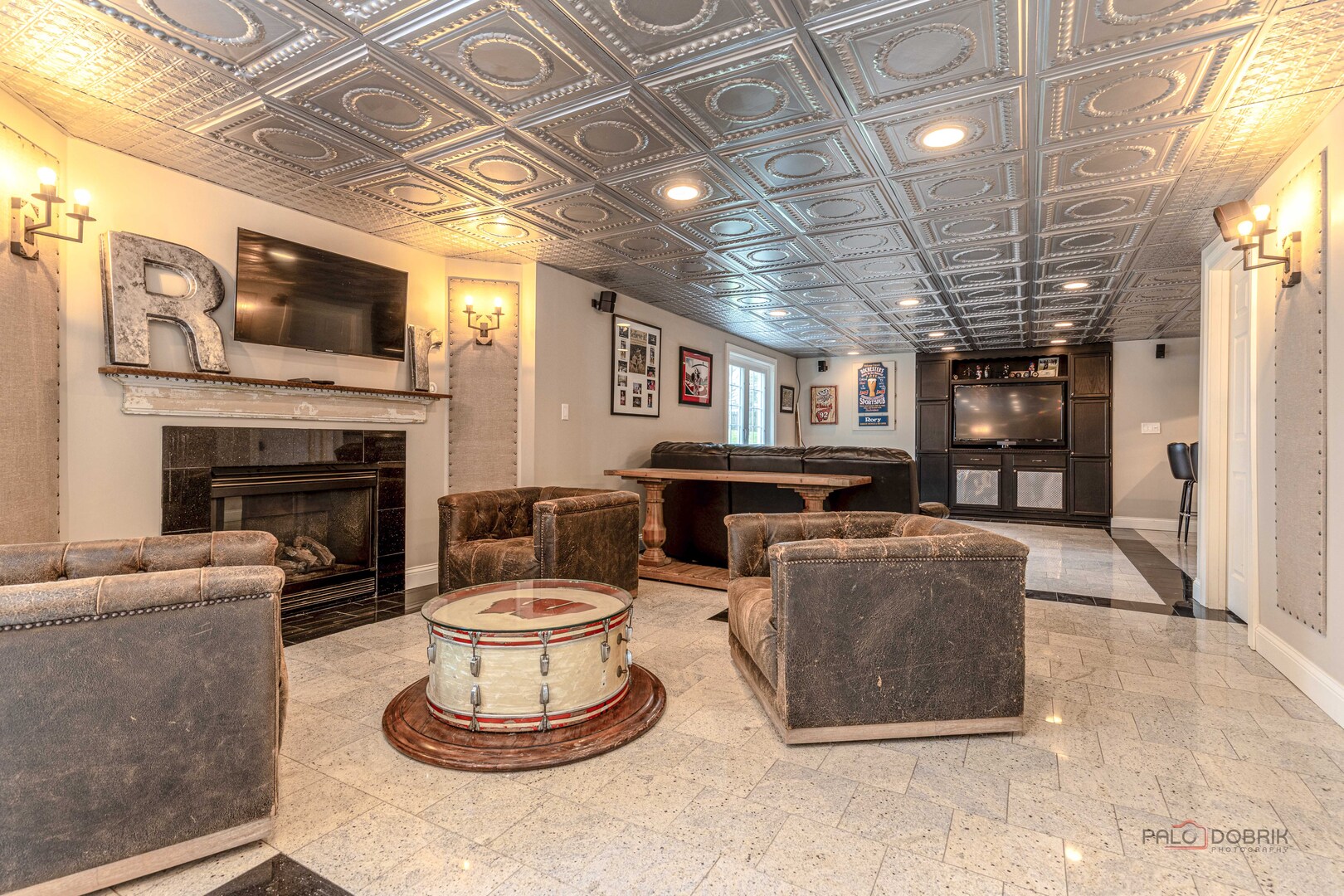 1800 Darnell Street, Libertyville, IL 60048