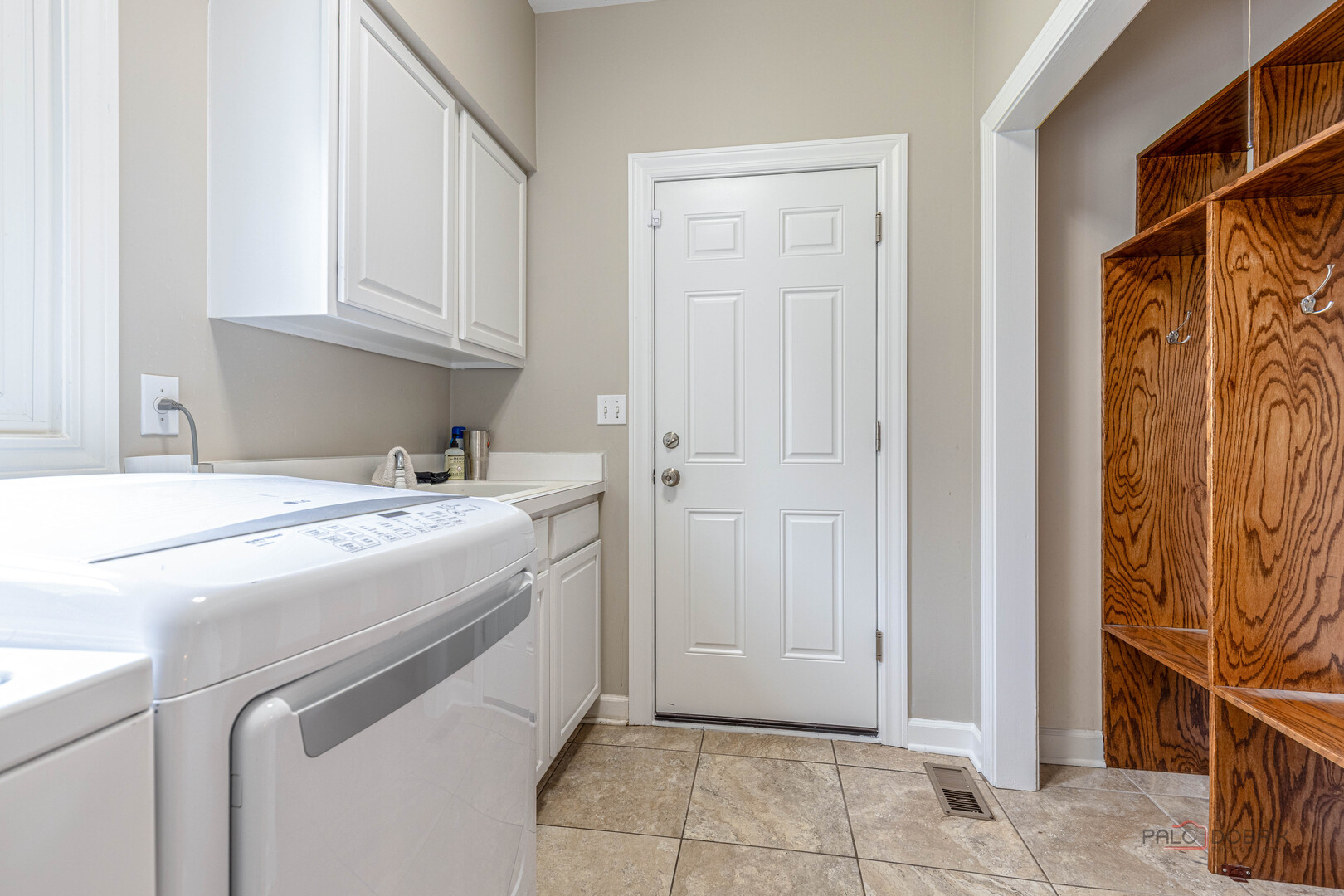 1800 Darnell Street, Libertyville, IL 60048