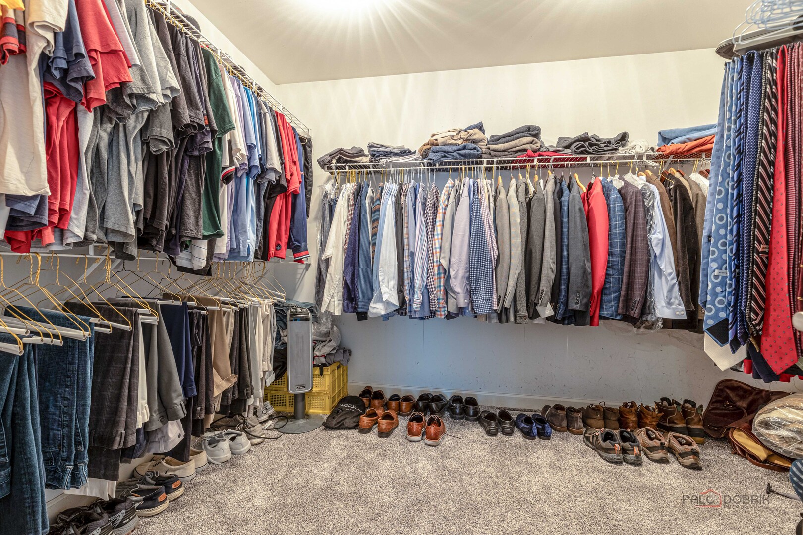 1800 Darnell Street, Libertyville, IL 60048