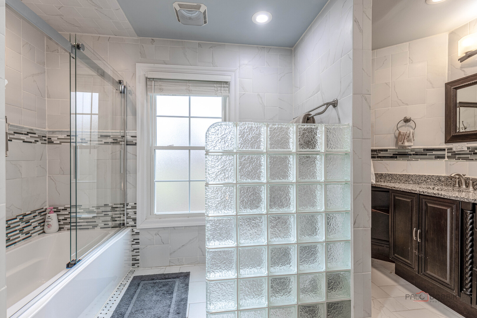 1800 Darnell Street, Libertyville, IL 60048