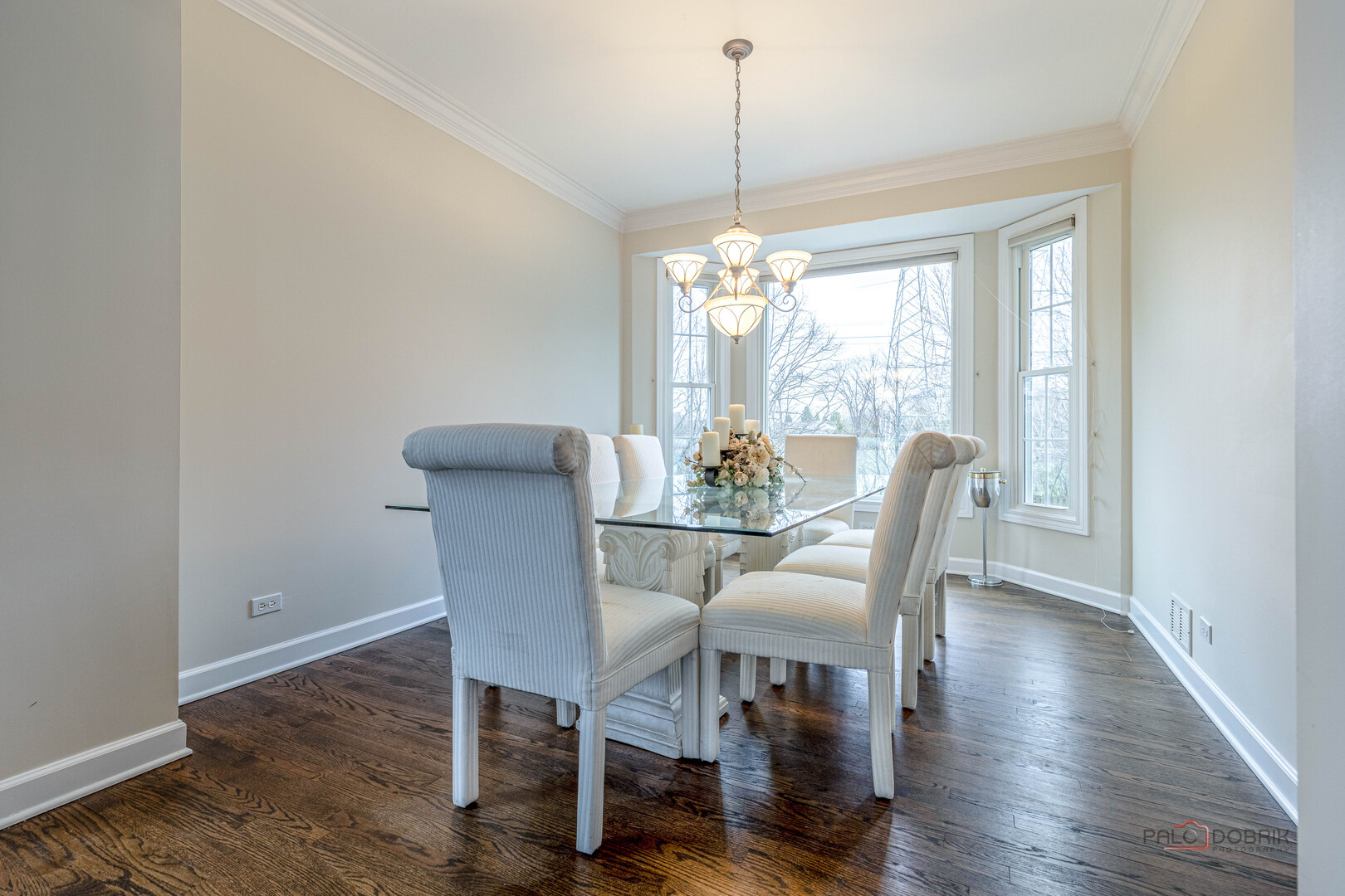 1800 Darnell Street, Libertyville, IL 60048