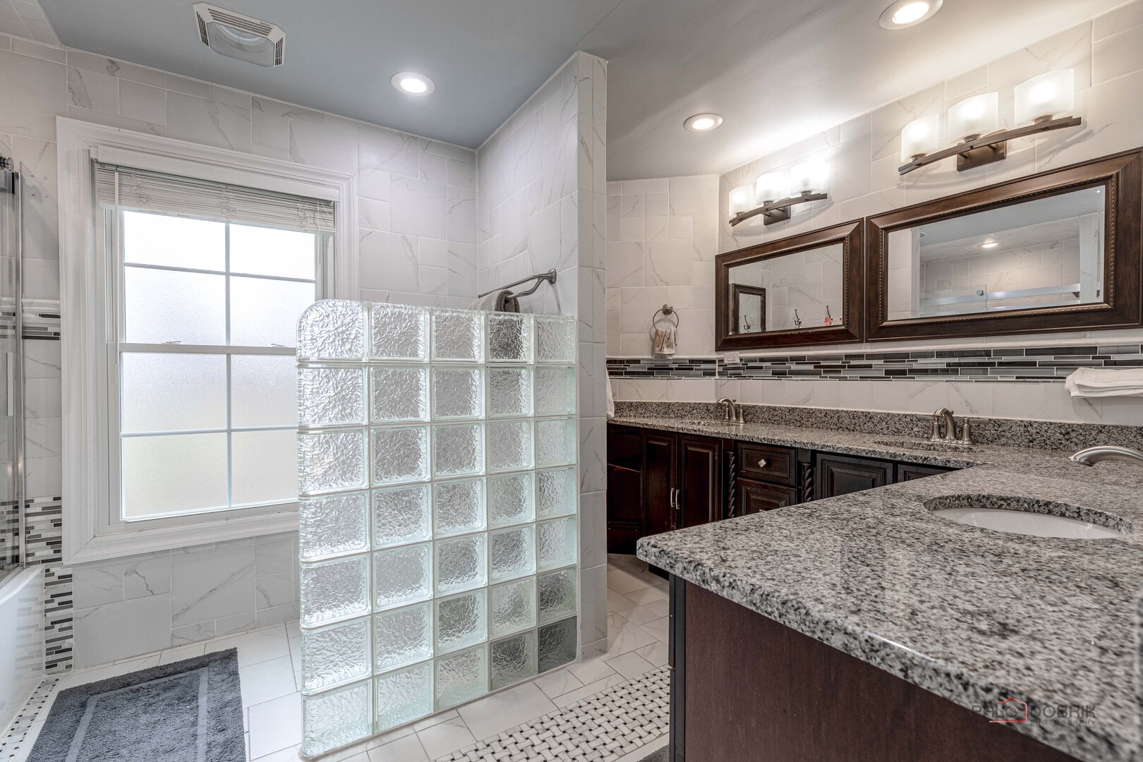 1800 Darnell Street, Libertyville, IL 60048