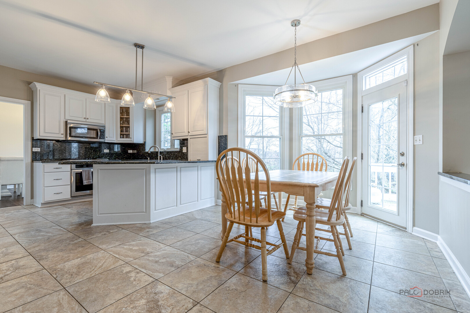 1800 Darnell Street, Libertyville, IL 60048