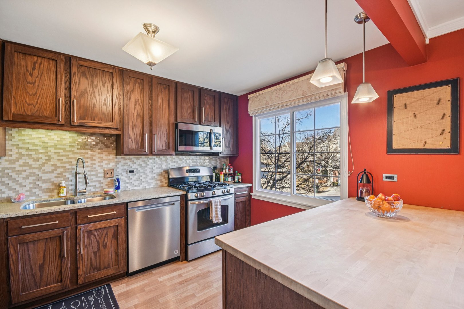 241 E Parallel Street #1A, Palatine, IL 60067