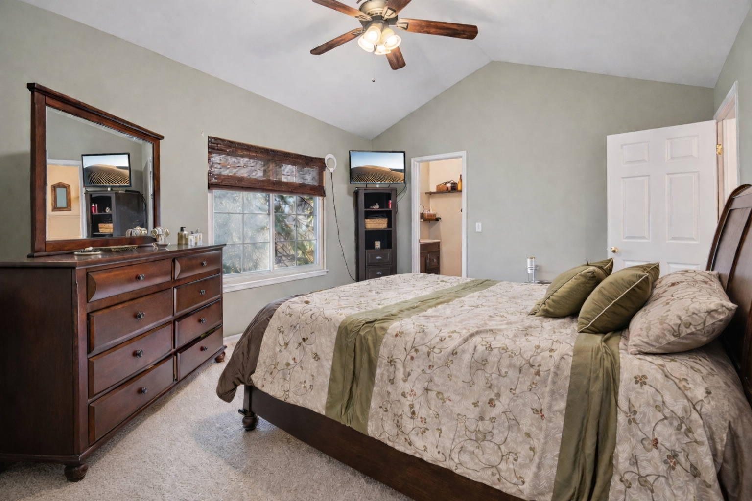 241 E Parallel Street #1A, Palatine, IL 60067