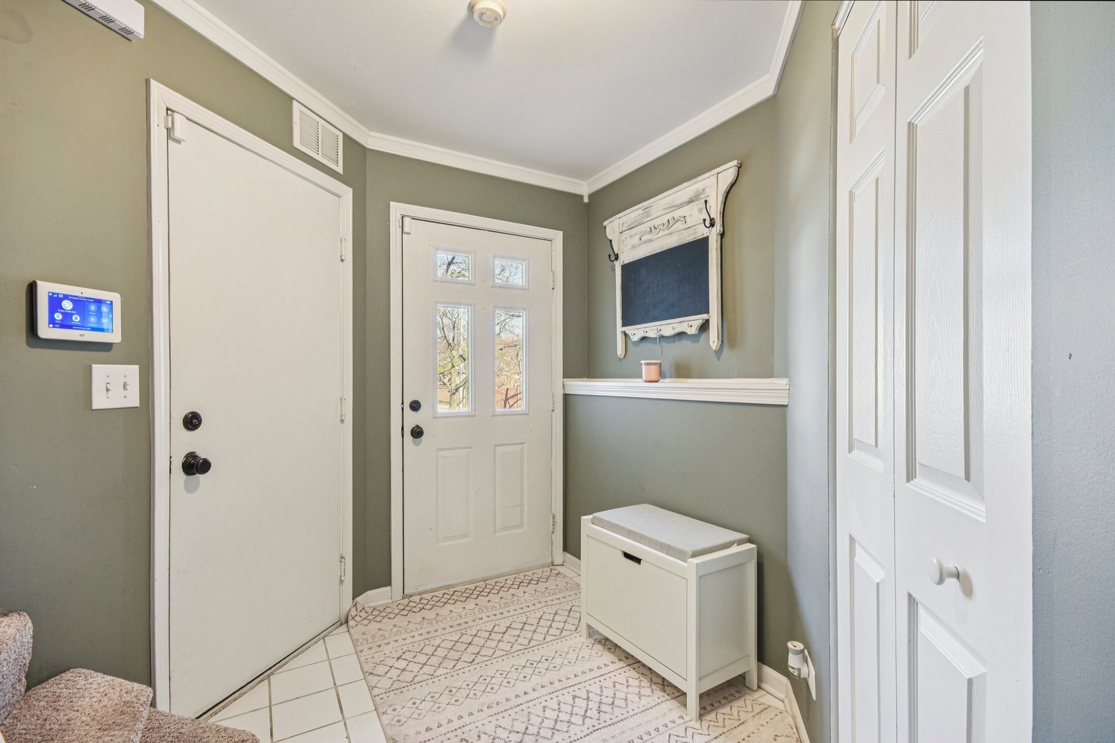 241 E Parallel Street #1A, Palatine, IL 60067