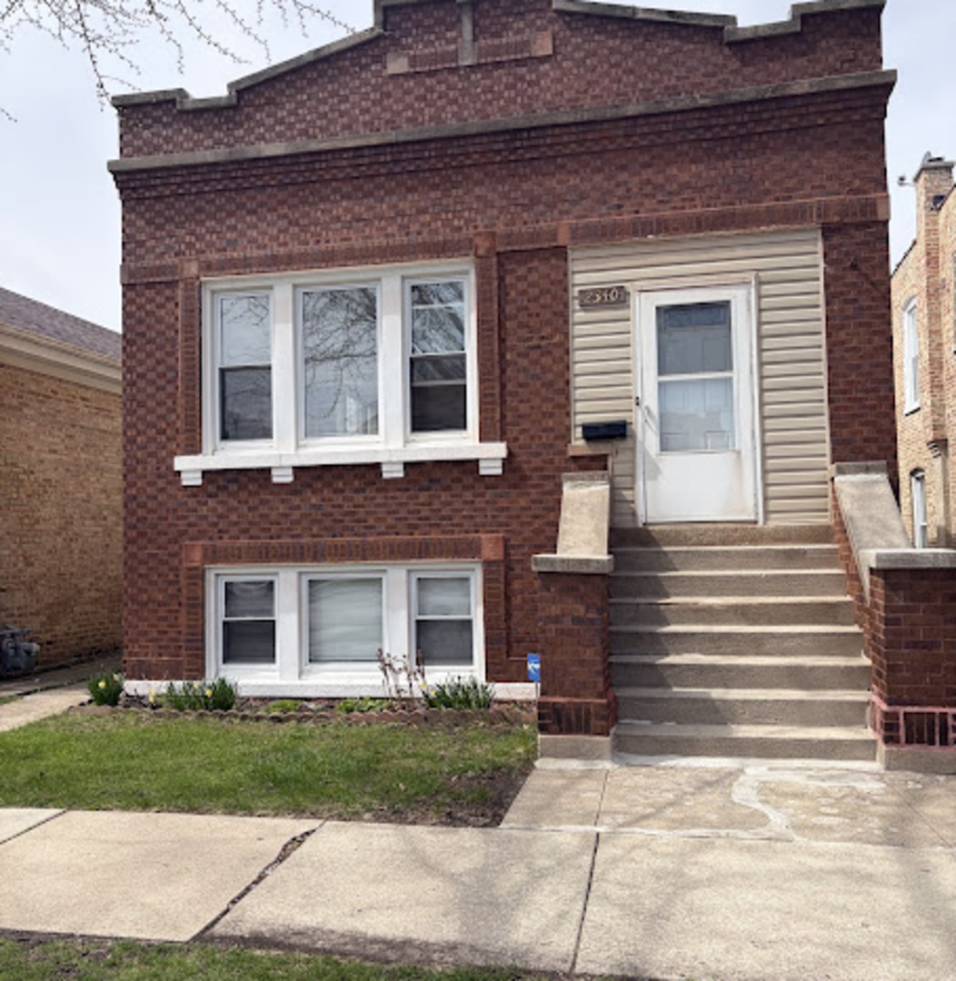 2340 Harvey Avenue, Berwyn, IL 60402