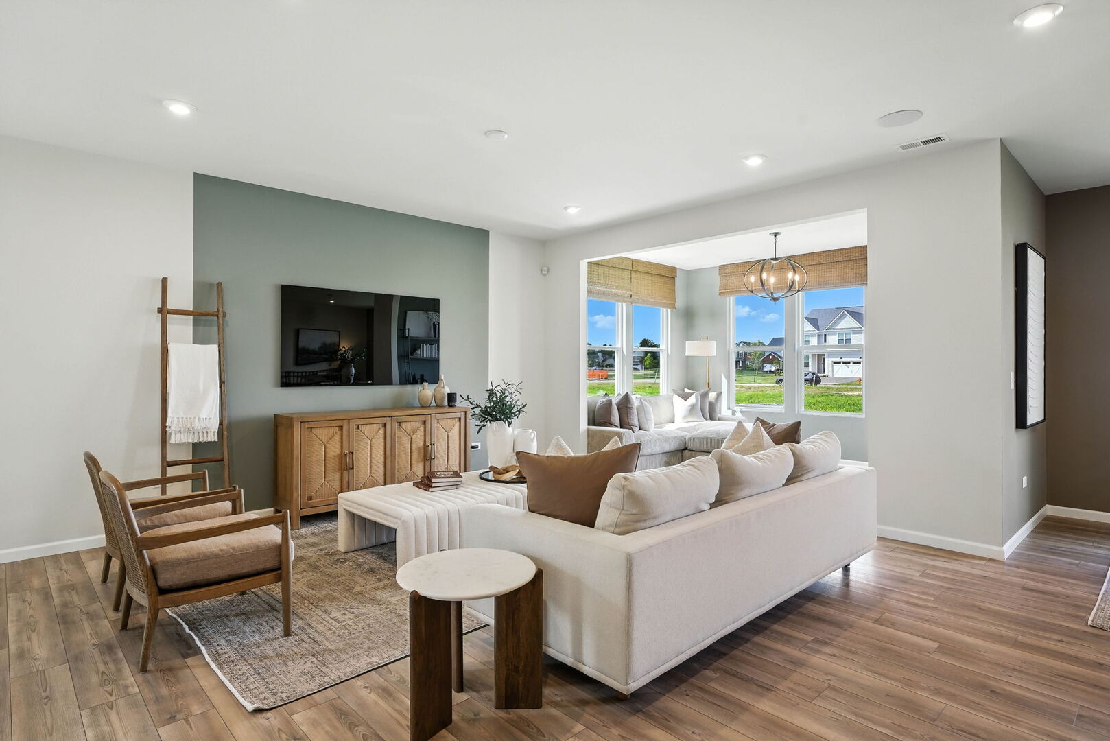 137 Daltrey Drive, Oswego, IL 60543