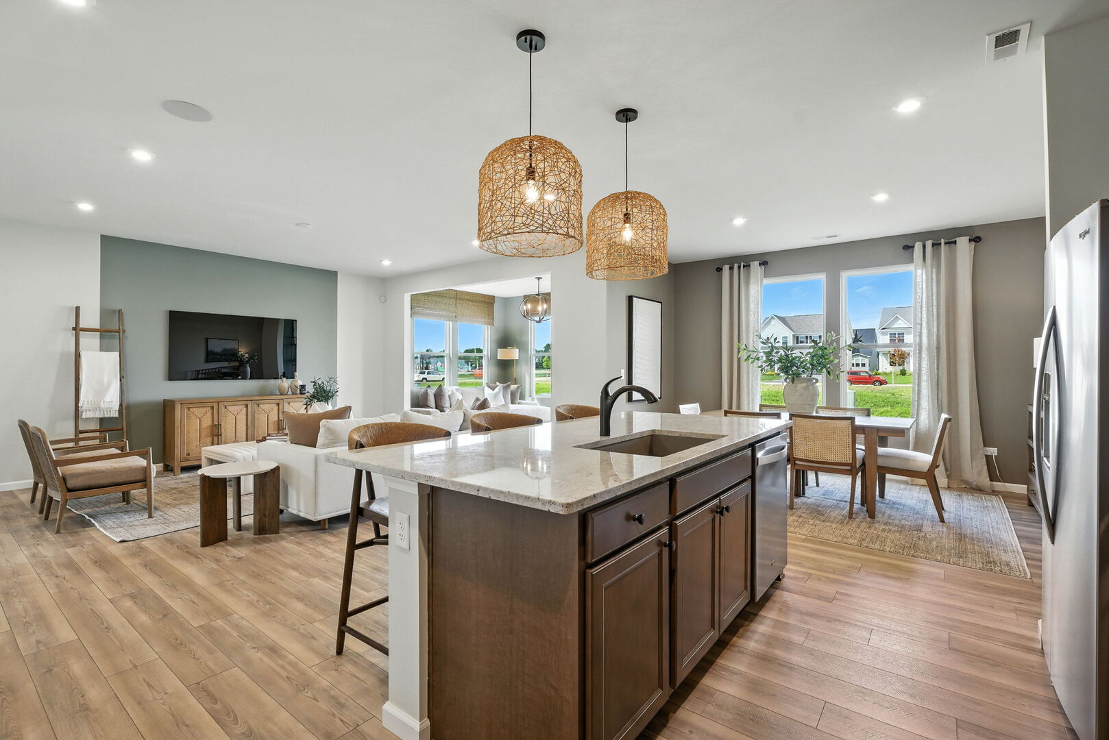 137 Daltrey Drive, Oswego, IL 60543