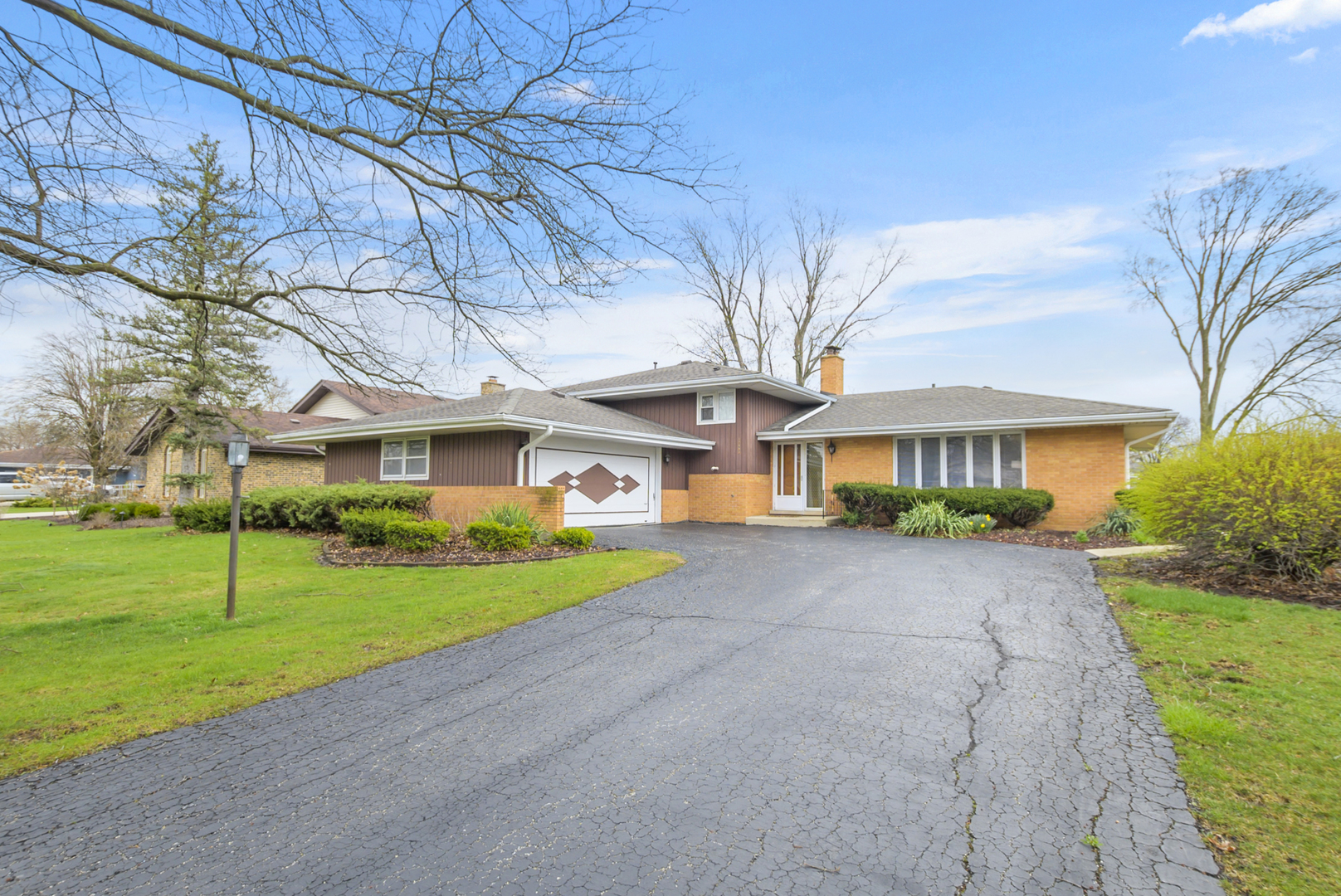 12853 S Cedar Lane, Palos Heights, IL 60463