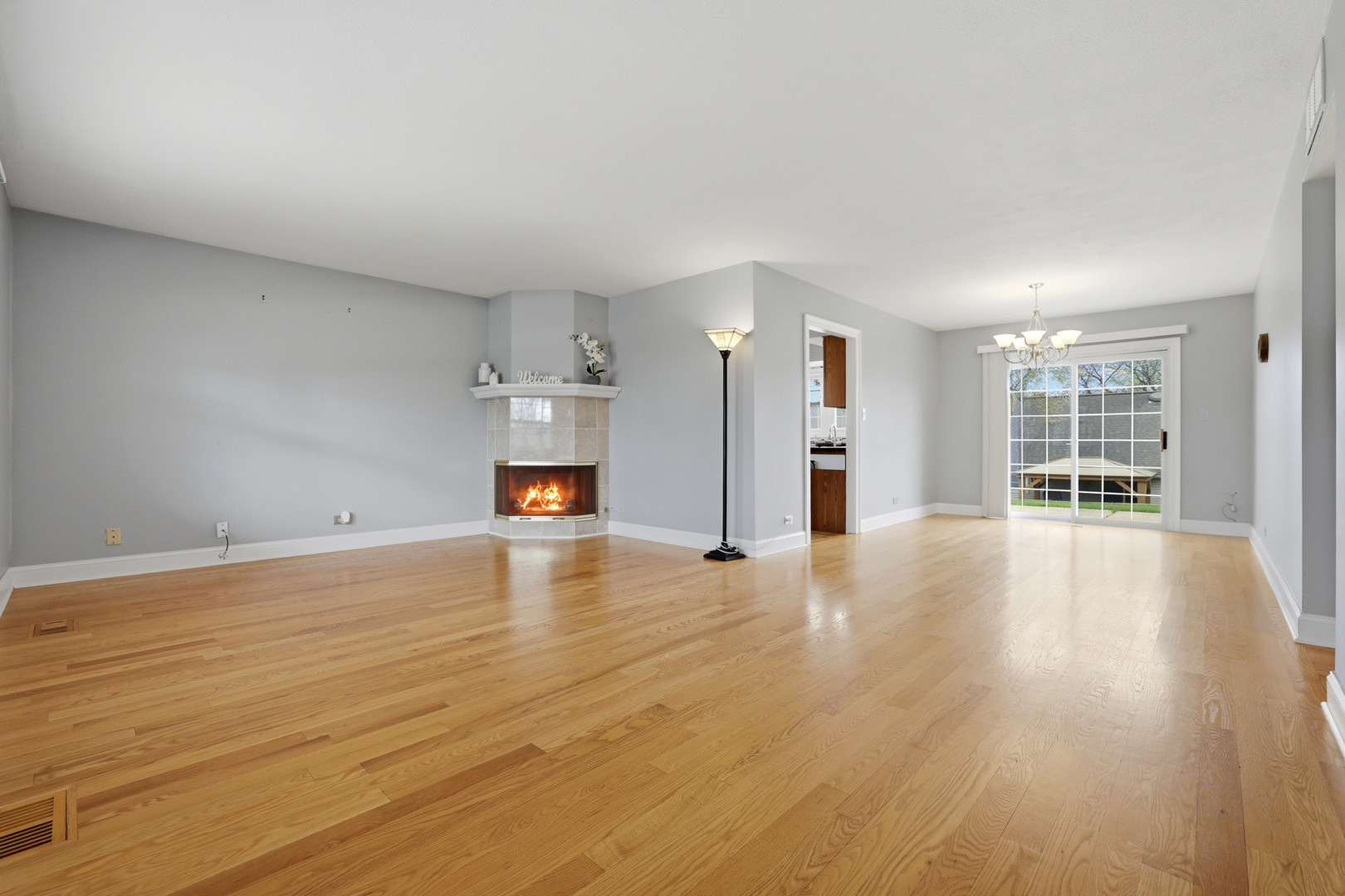 225 Wilmslow Lane, Schaumburg, IL 60194