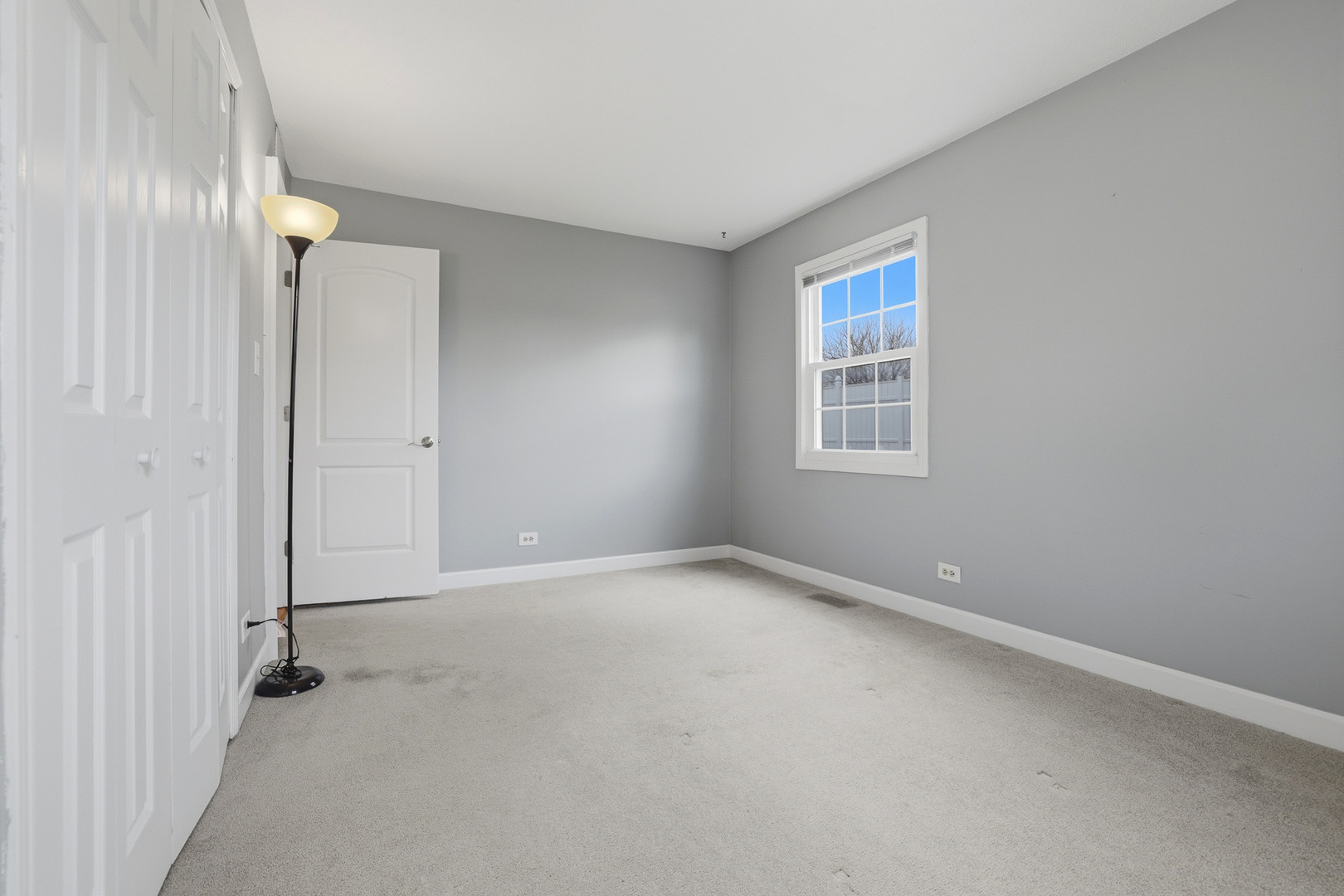 225 Wilmslow Lane, Schaumburg, IL 60194