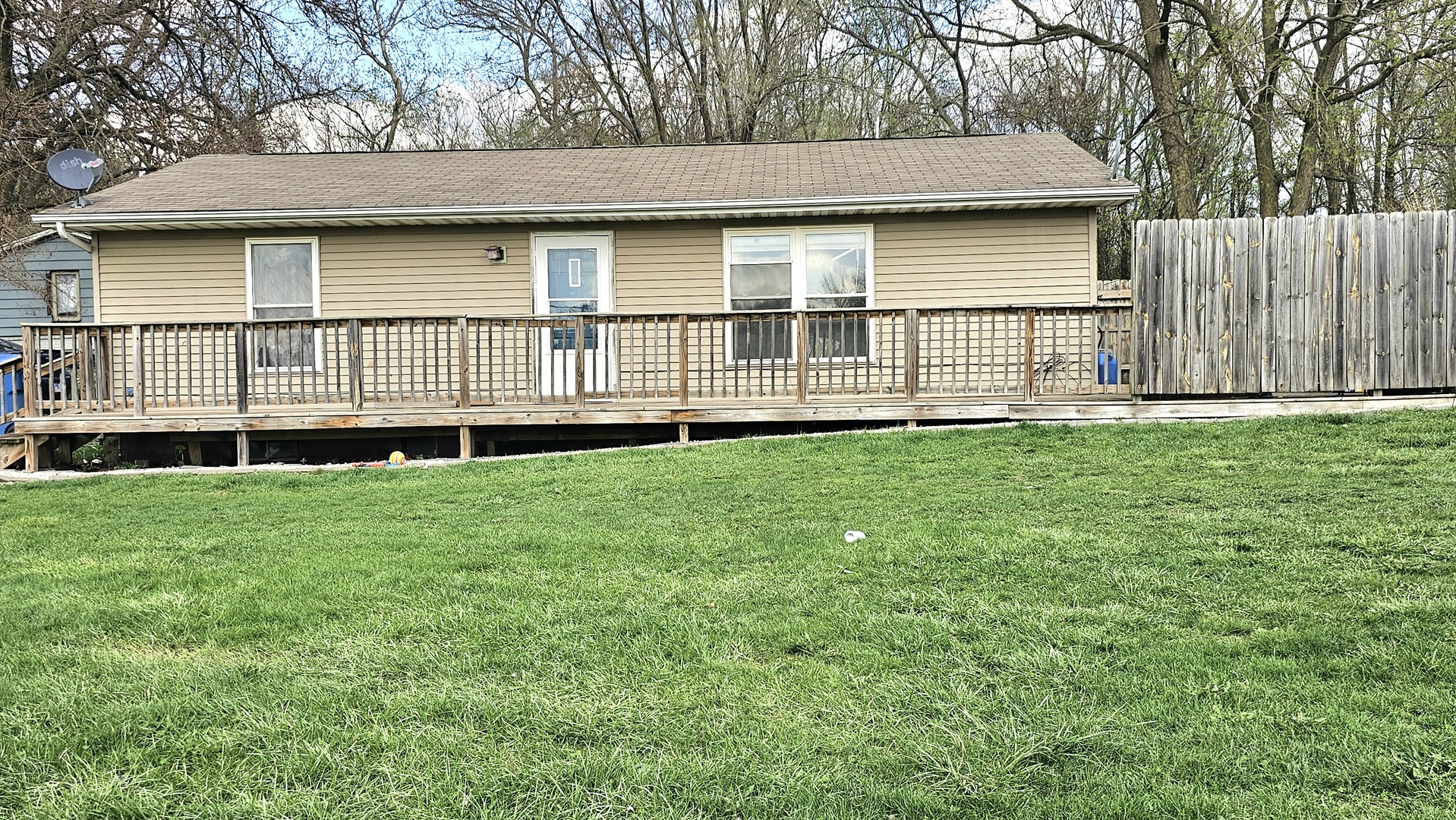 1100 S Lincoln Avenue, Dixon, IL 61021