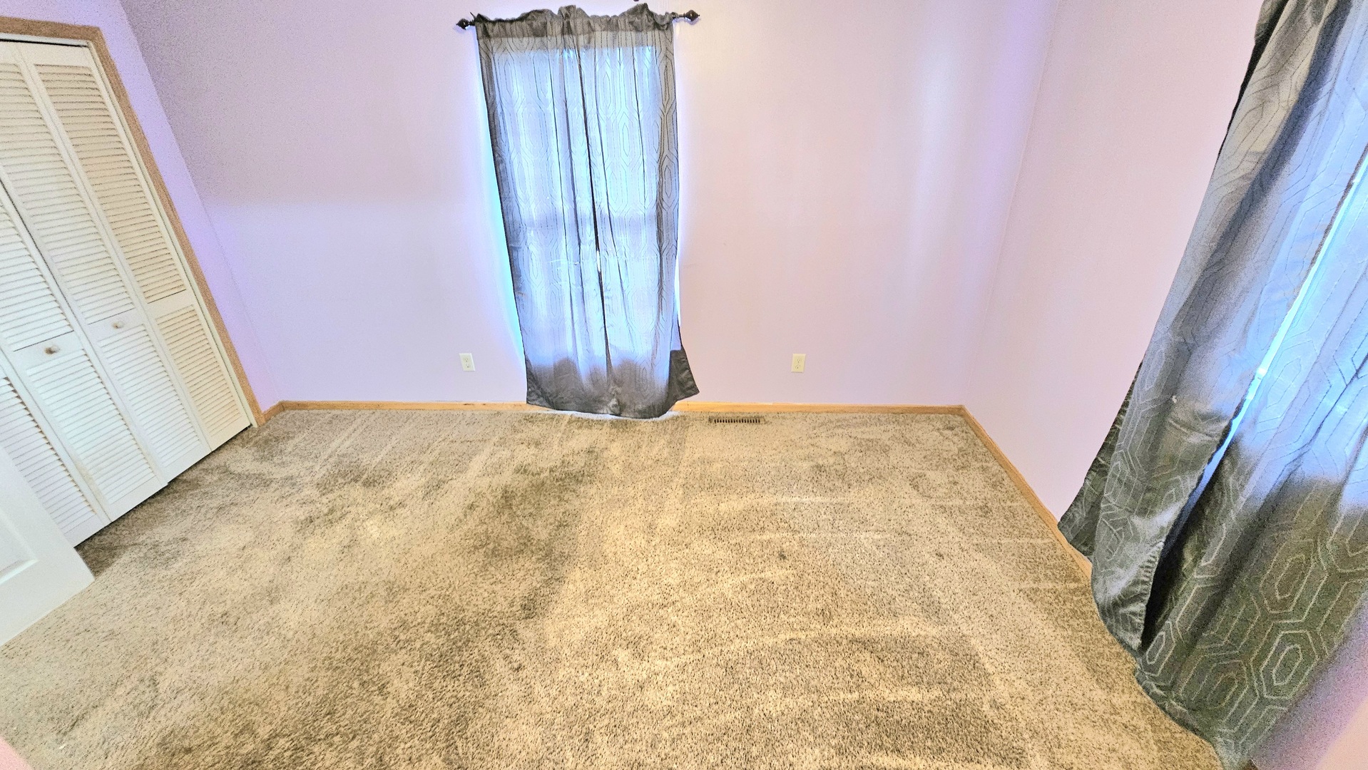 1100 S Lincoln Avenue, Dixon, IL 61021