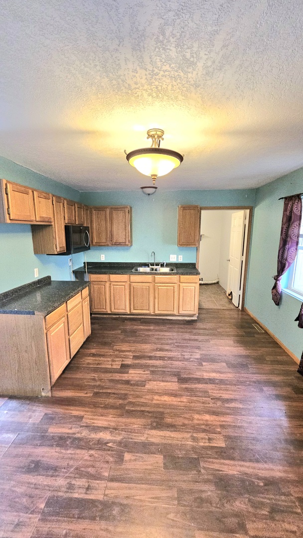 1100 S Lincoln Avenue, Dixon, IL 61021