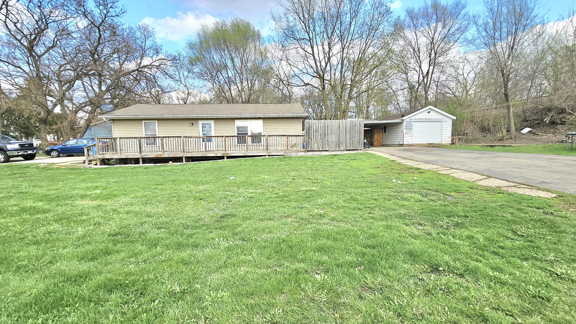 1100 S Lincoln Avenue, Dixon, IL 61021