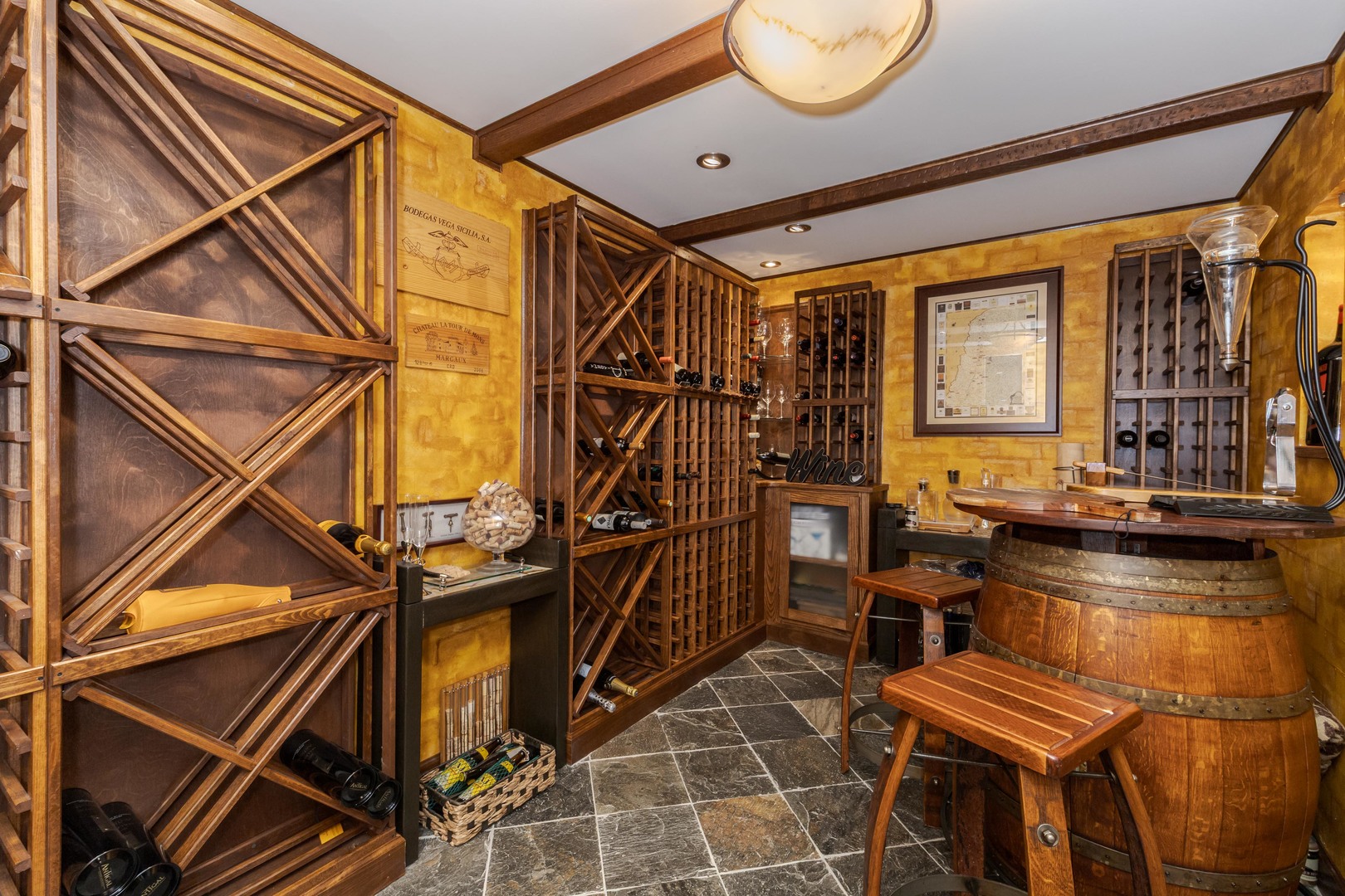 33 Derby Way, Bloomington, IL 61704