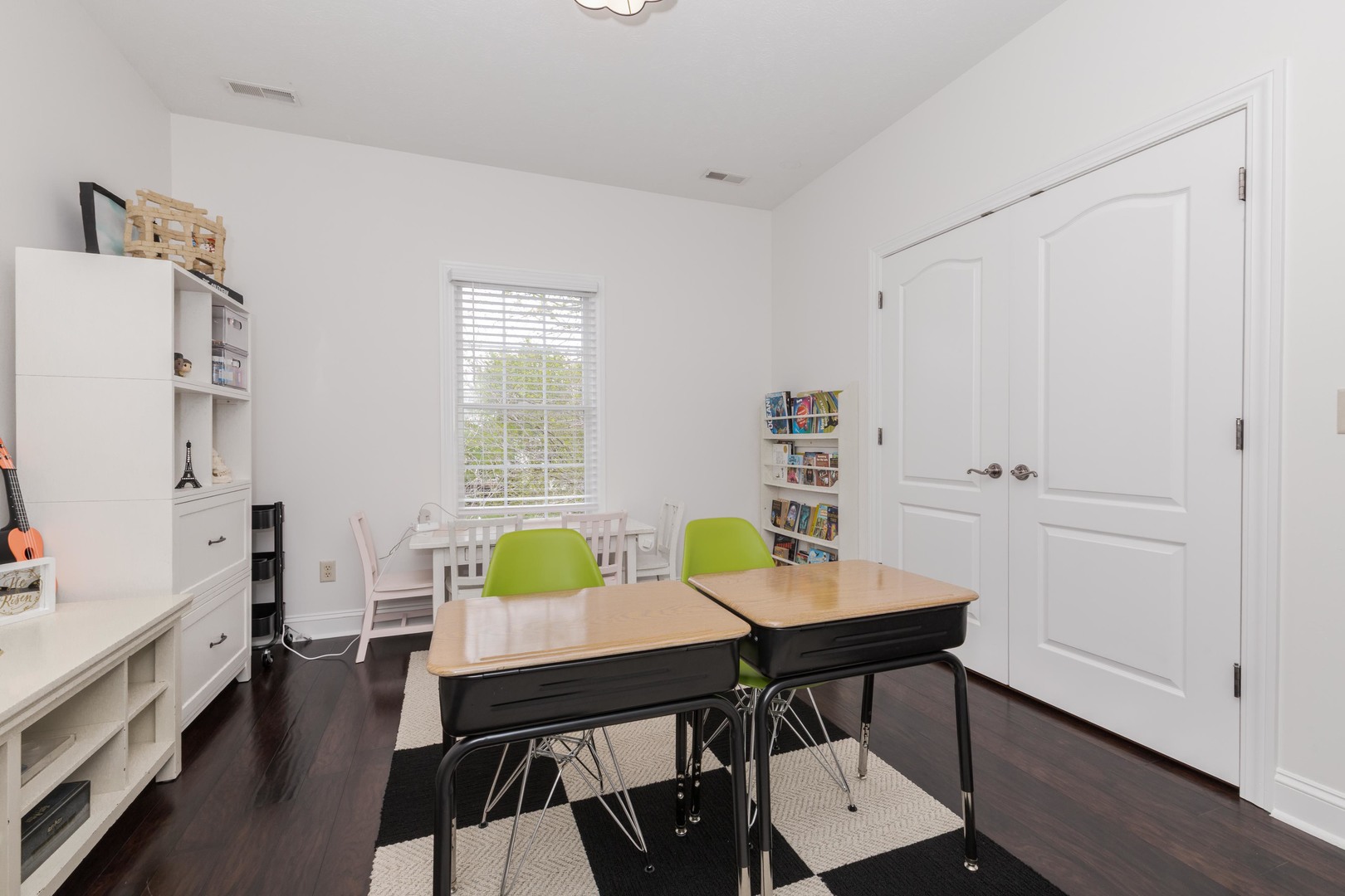 33 Derby Way, Bloomington, IL 61704