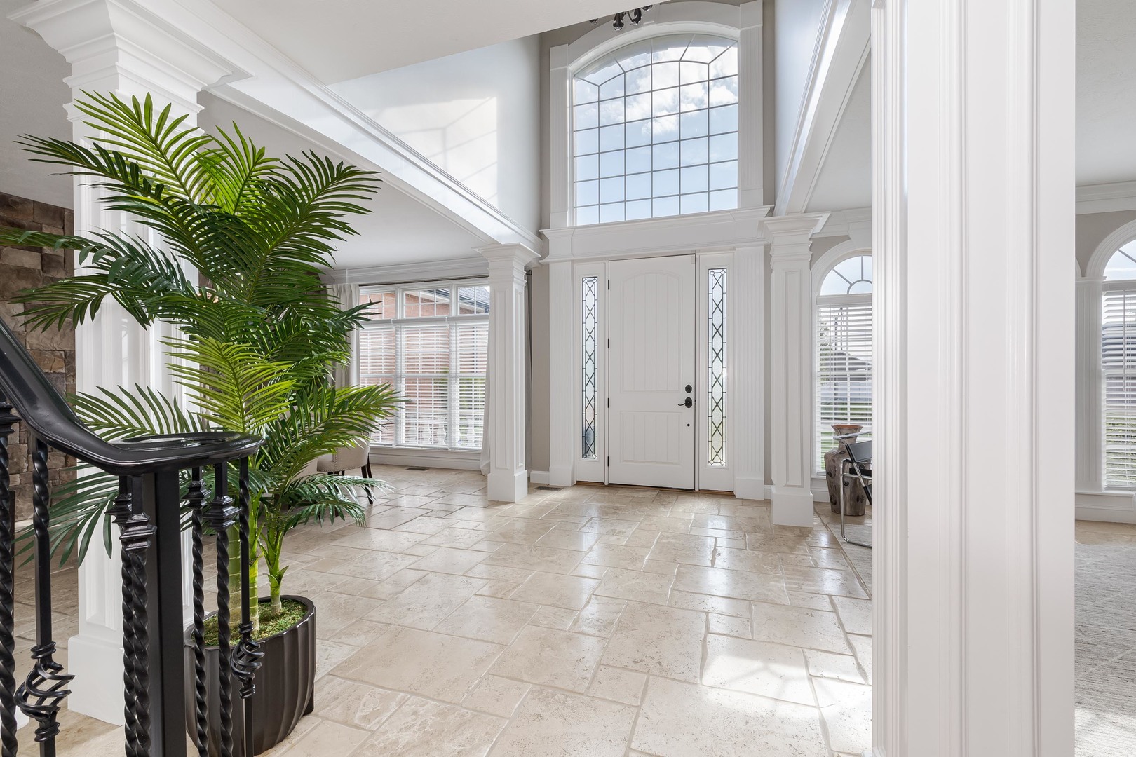 33 Derby Way, Bloomington, IL 61704