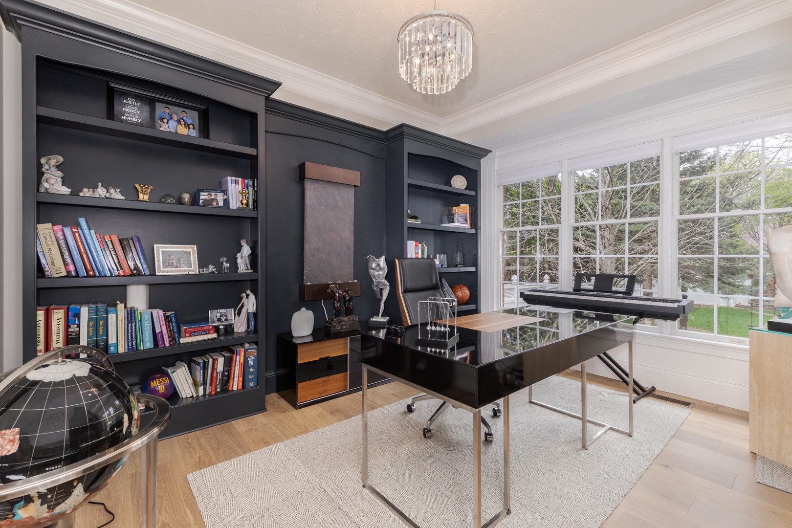 33 Derby Way, Bloomington, IL 61704