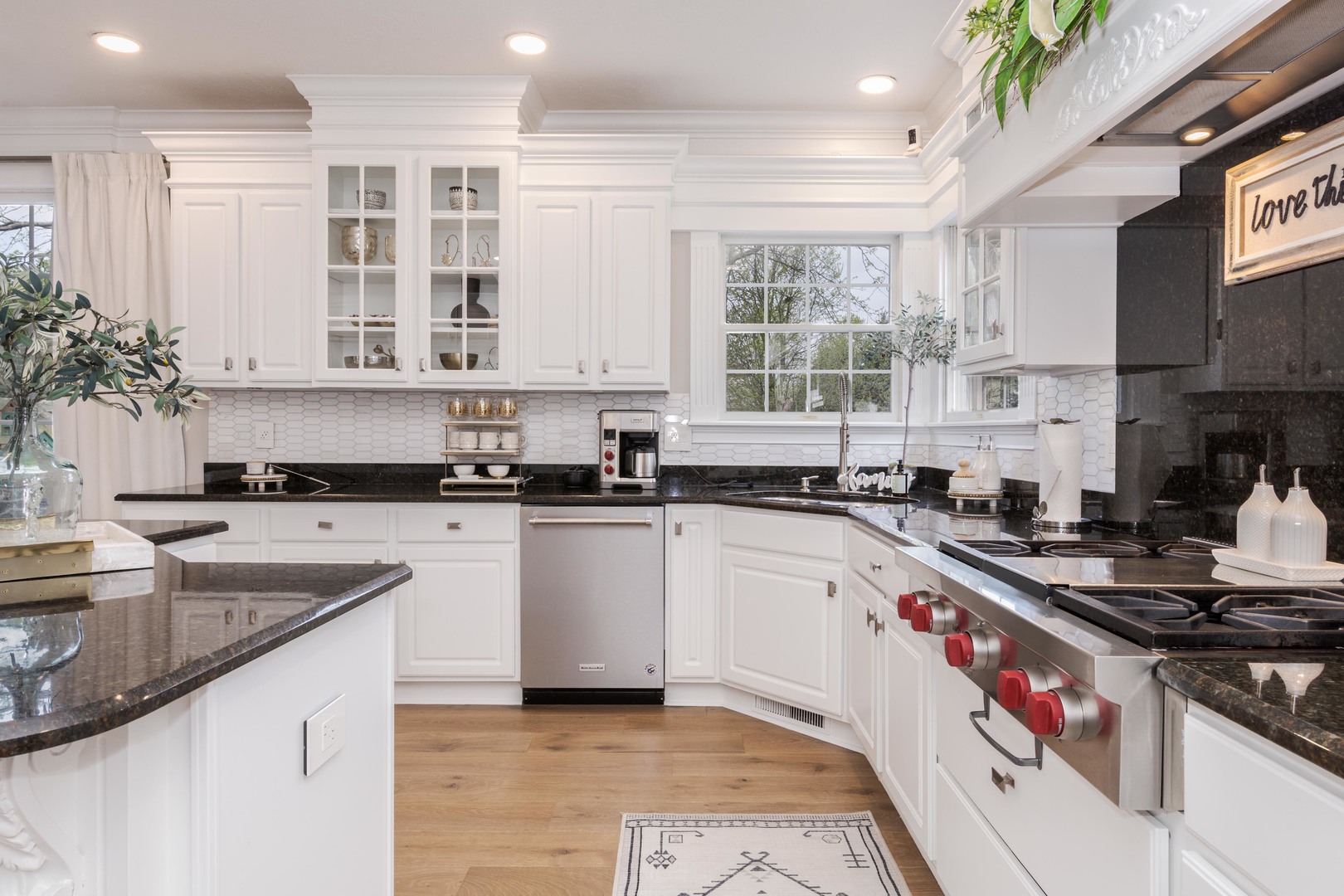 33 Derby Way, Bloomington, IL 61704