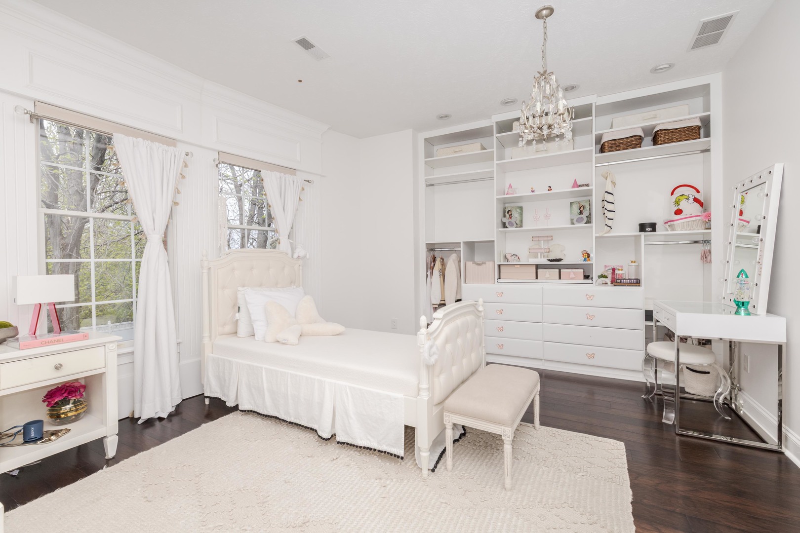 33 Derby Way, Bloomington, IL 61704