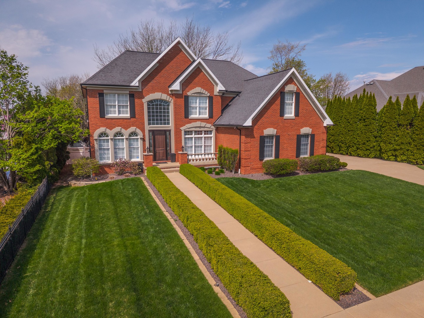 33 Derby Way, Bloomington, IL 61704