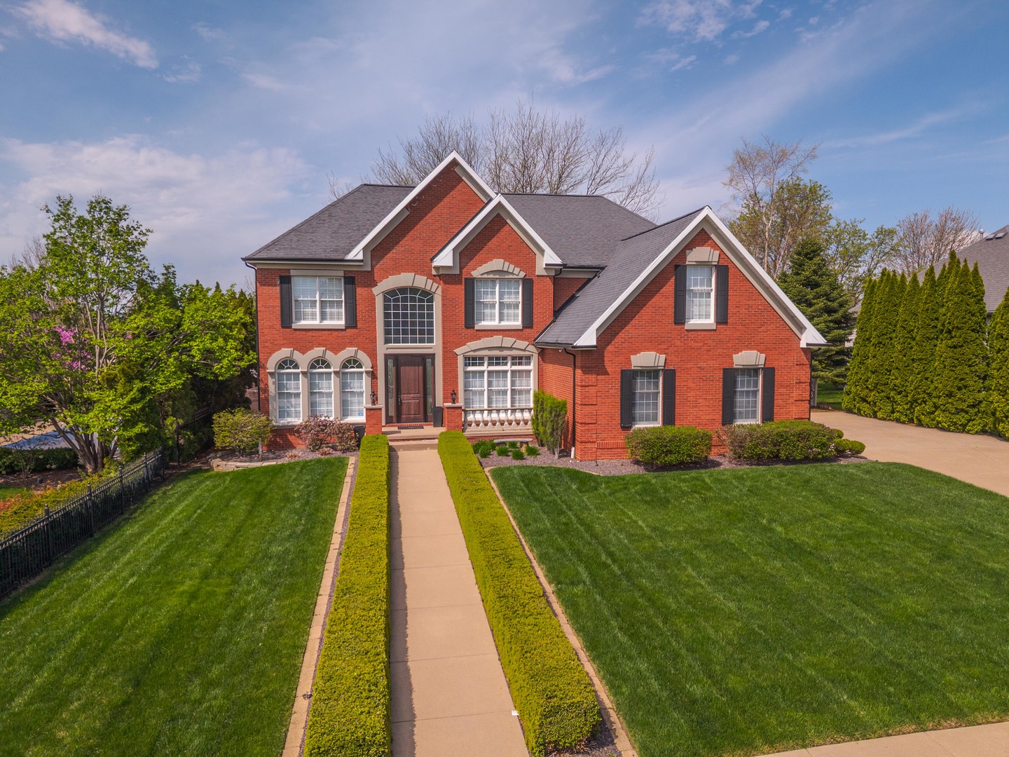 33 Derby Way, Bloomington, IL 61704