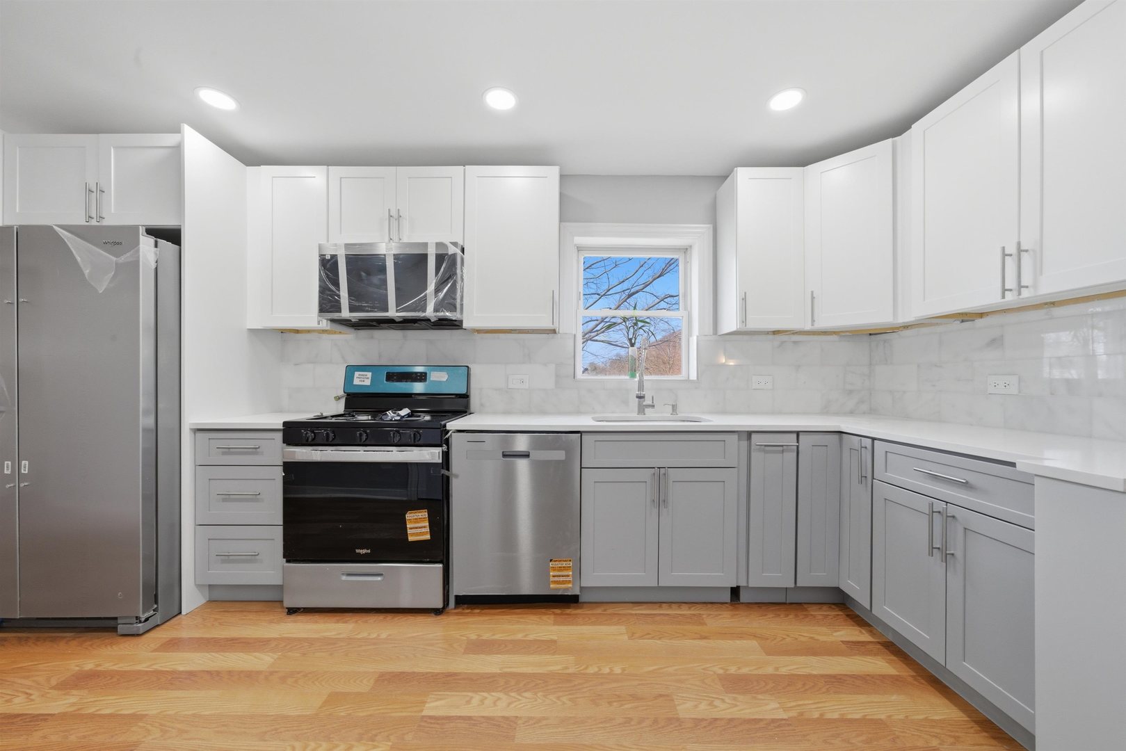 6801 S Hermitage Avenue, Chicago, IL 60636