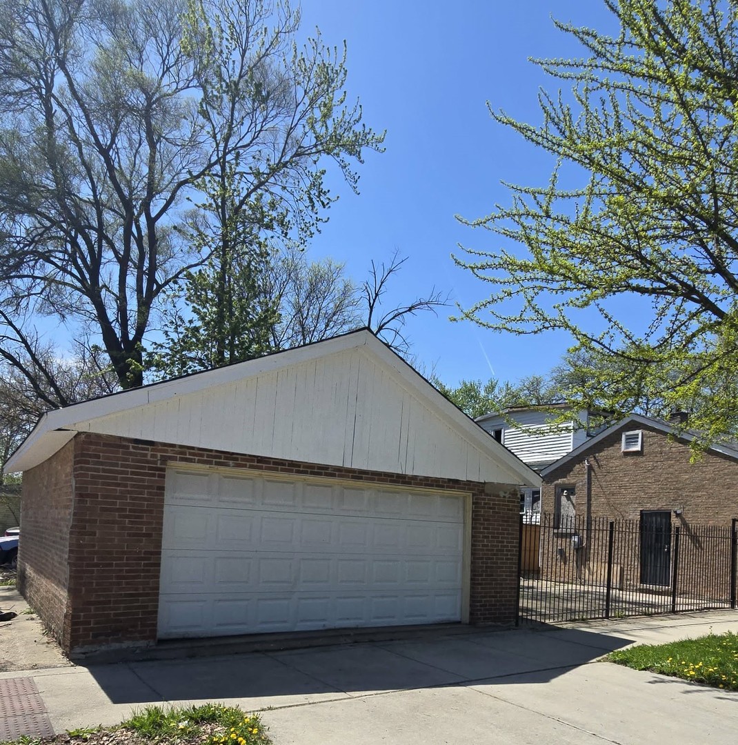 6801 S Hermitage Avenue, Chicago, IL 60636