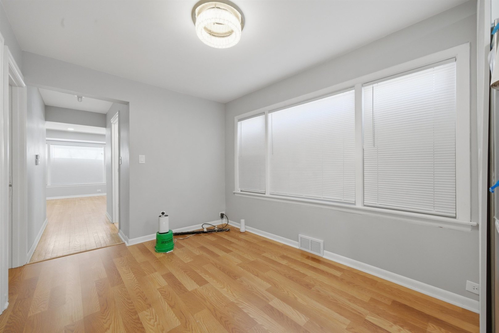 6801 S Hermitage Avenue, Chicago, IL 60636