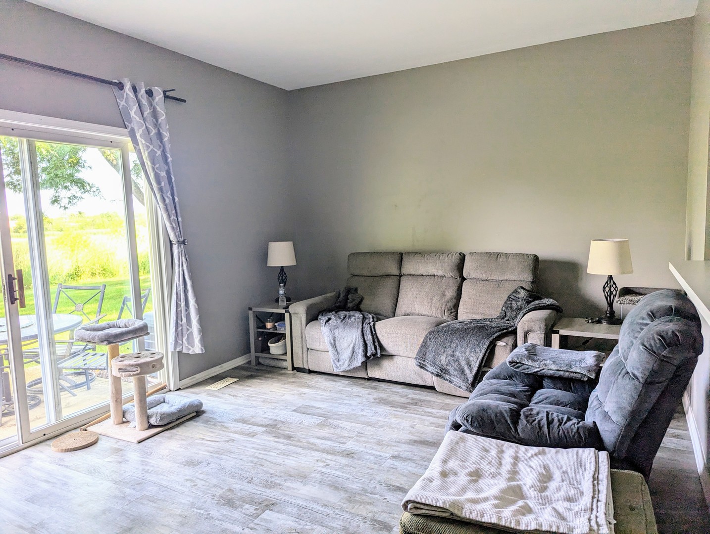 2502 Oak Tree Lane, Plainfield, IL 60586