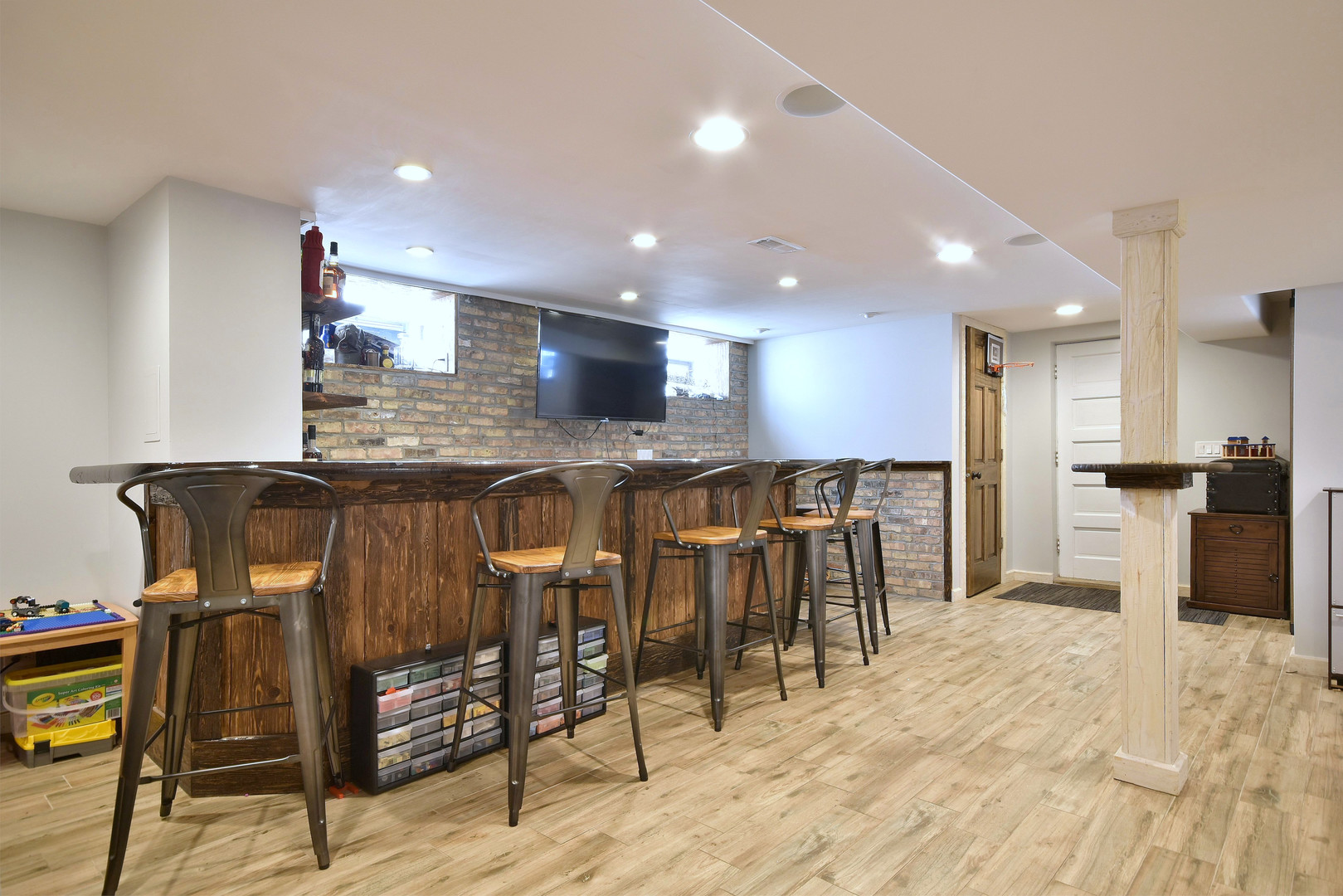 7309 N Ottawa Avenue, Chicago, IL 60631