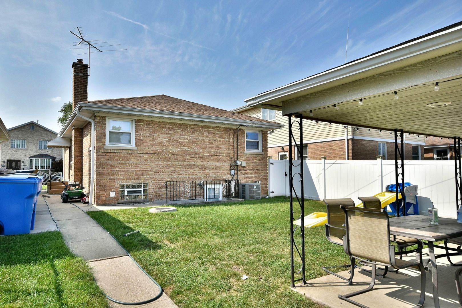 7309 N Ottawa Avenue, Chicago, IL 60631