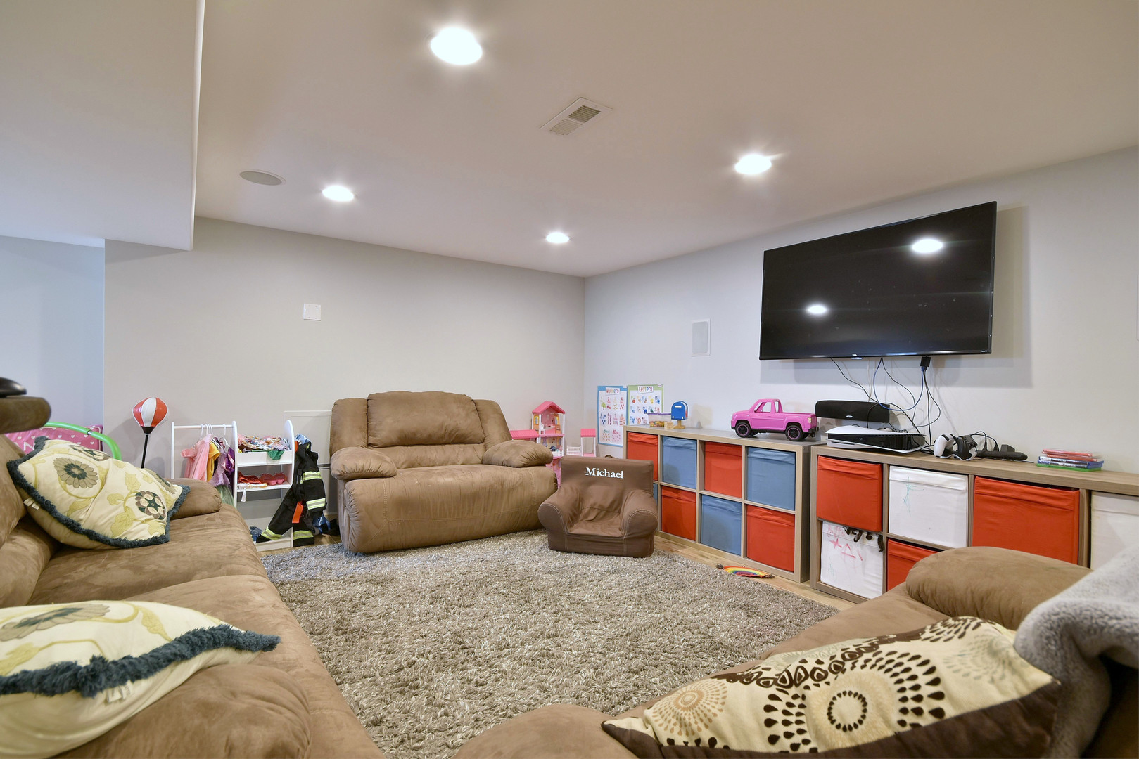 7309 N Ottawa Avenue, Chicago, IL 60631