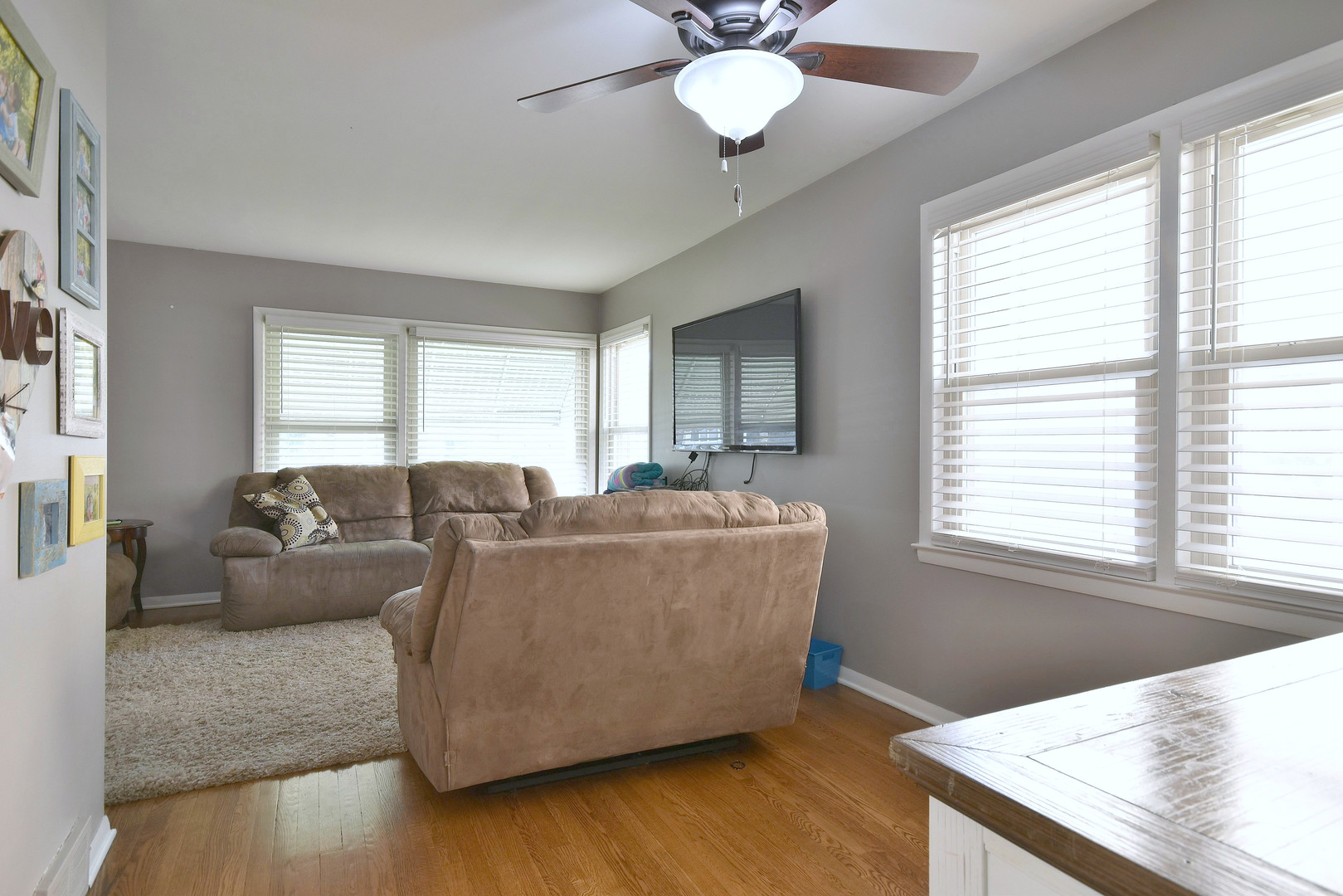 7309 N Ottawa Avenue, Chicago, IL 60631