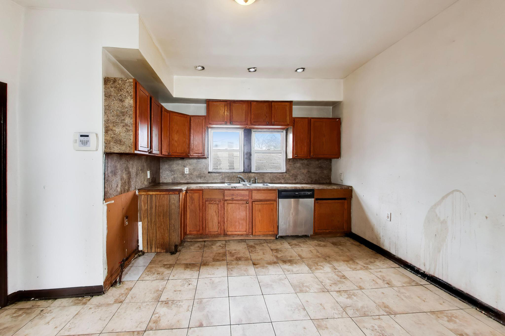 1649 N Latrobe Avenue, Chicago, IL 60639